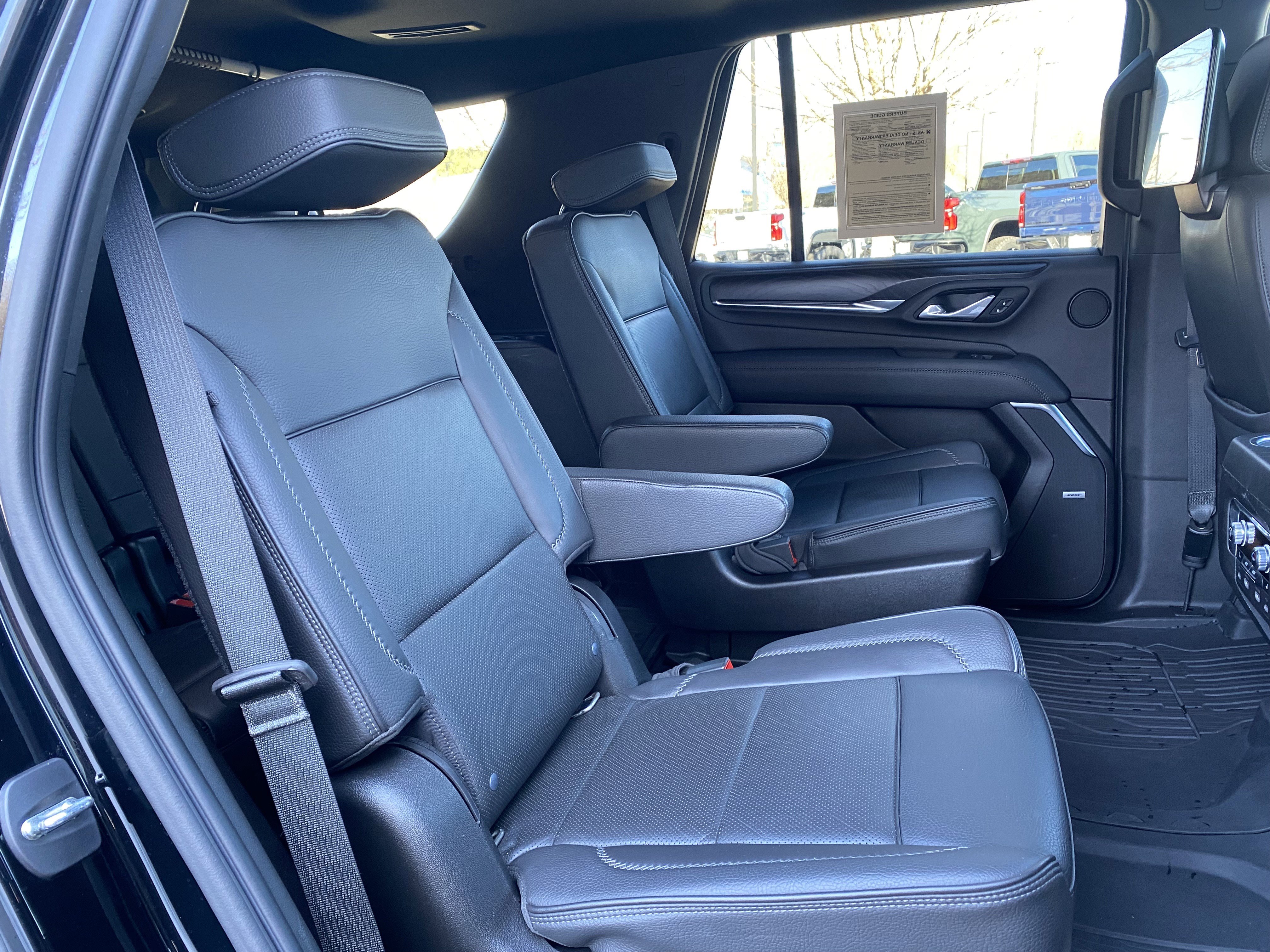 Used 2021 GMC Yukon Denali w/ Denali Premium Package image 39