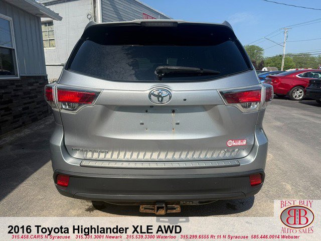 Used 2016 Toyota Highlander XLE w/ Protection Package #3 AWD/4WD image 5