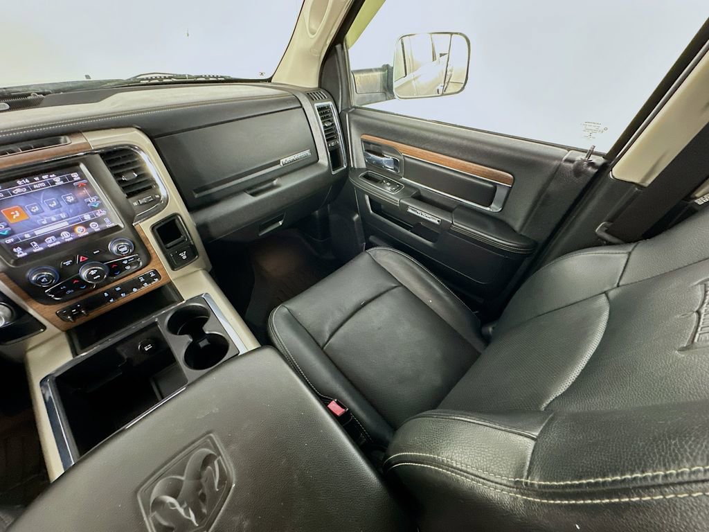 Used 2014 RAM 1500 Laramie RWD image 9