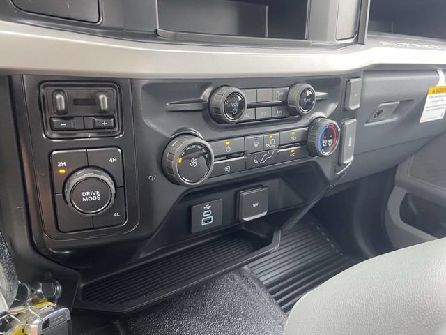 New 2026 Ford F550 4x4 Crew Cab Super Duty image 18