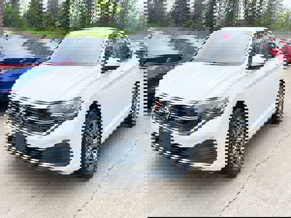 Used 2022 Volkswagen Jetta SE