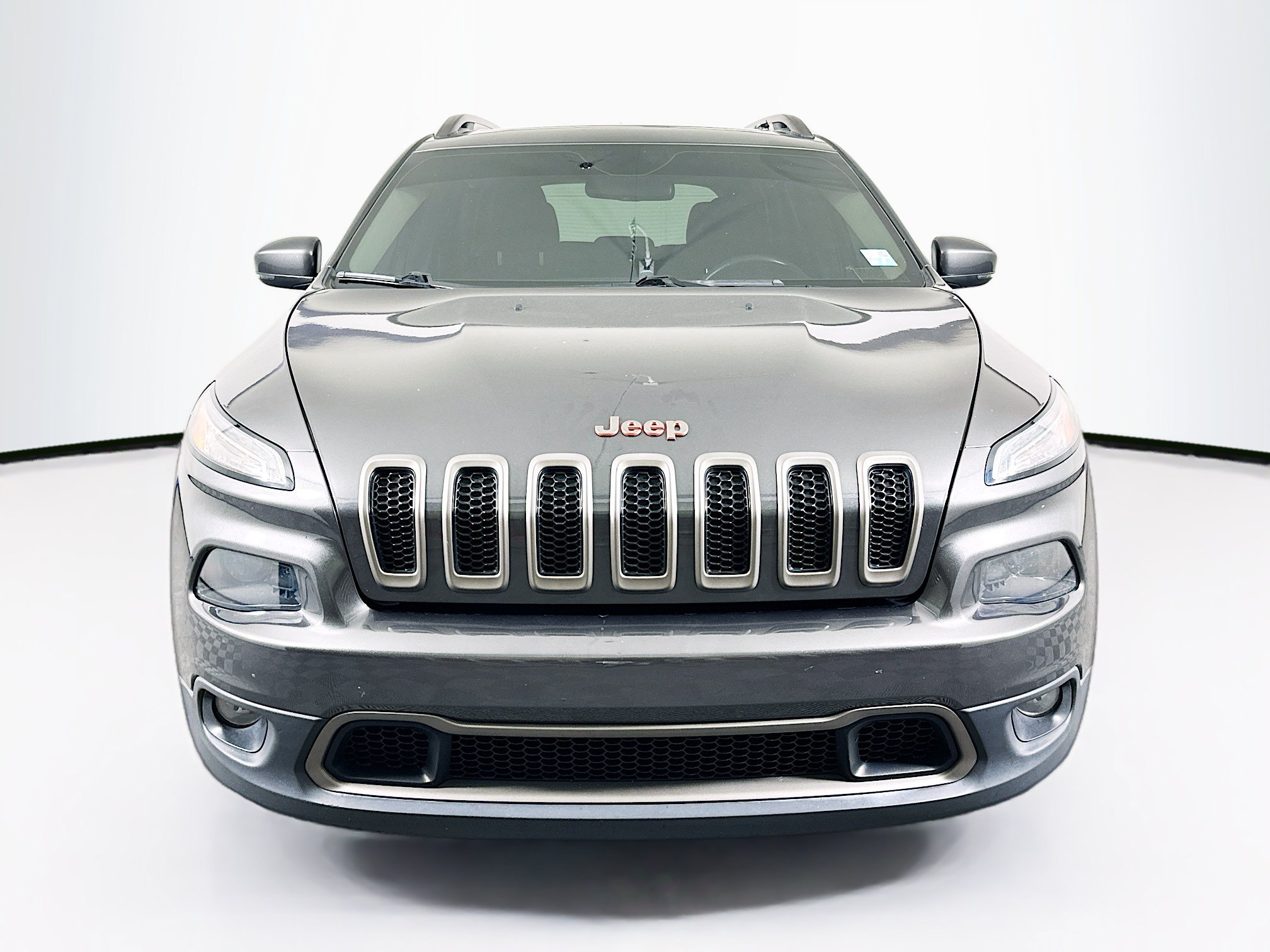 Used 2016 Jeep Cherokee 75th Anniversary FWD image 2