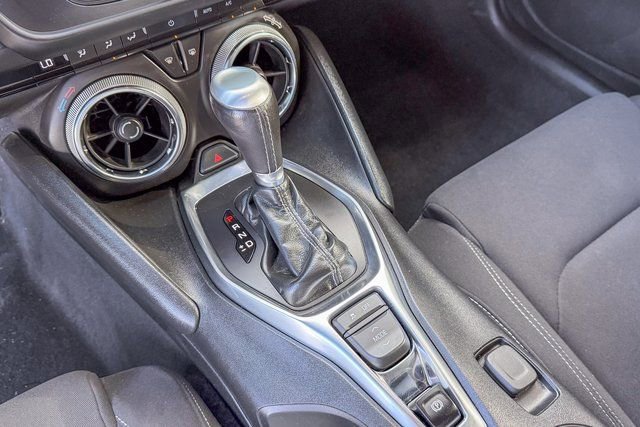Used 2021 Chevrolet Camaro LT w/ RS Package image 16