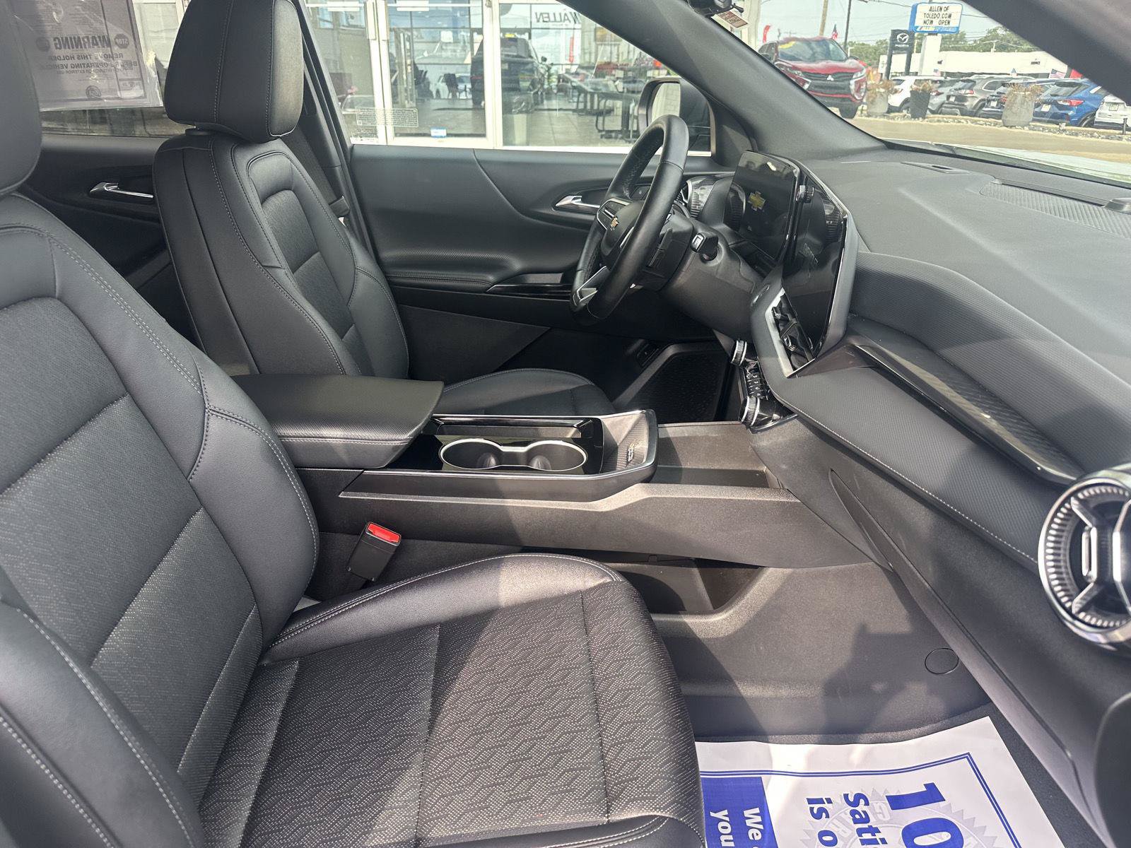 Used 2025 Chevrolet Equinox LT w/ Convenience Package II AWD/4WD image 22