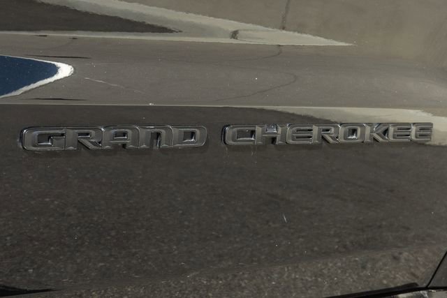 Used 2021 Jeep Grand Cherokee Laredo X image 6