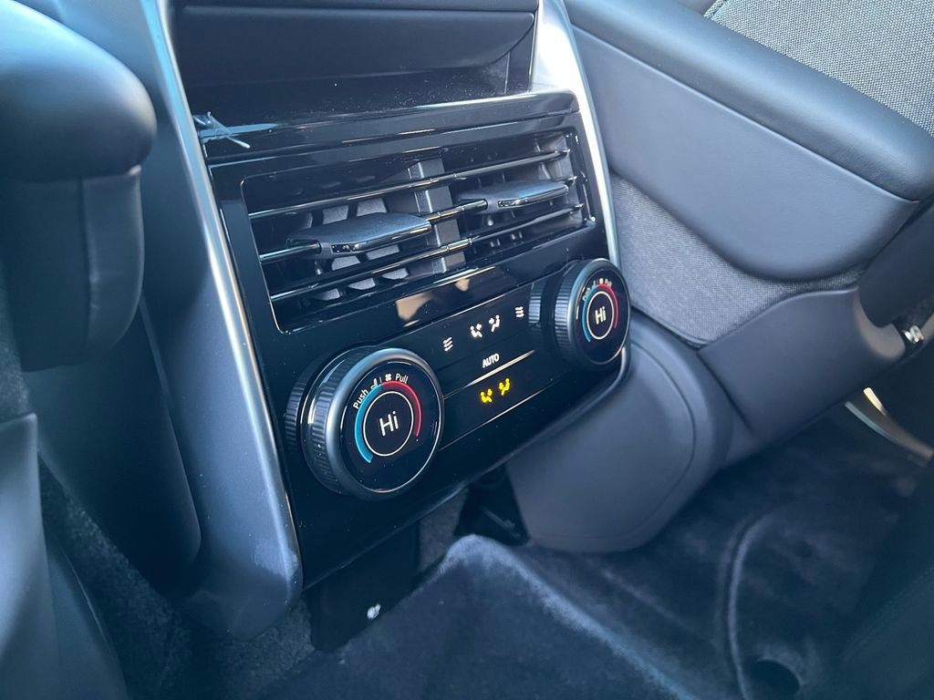 New 2026 Land Rover Range Rover SV image 23