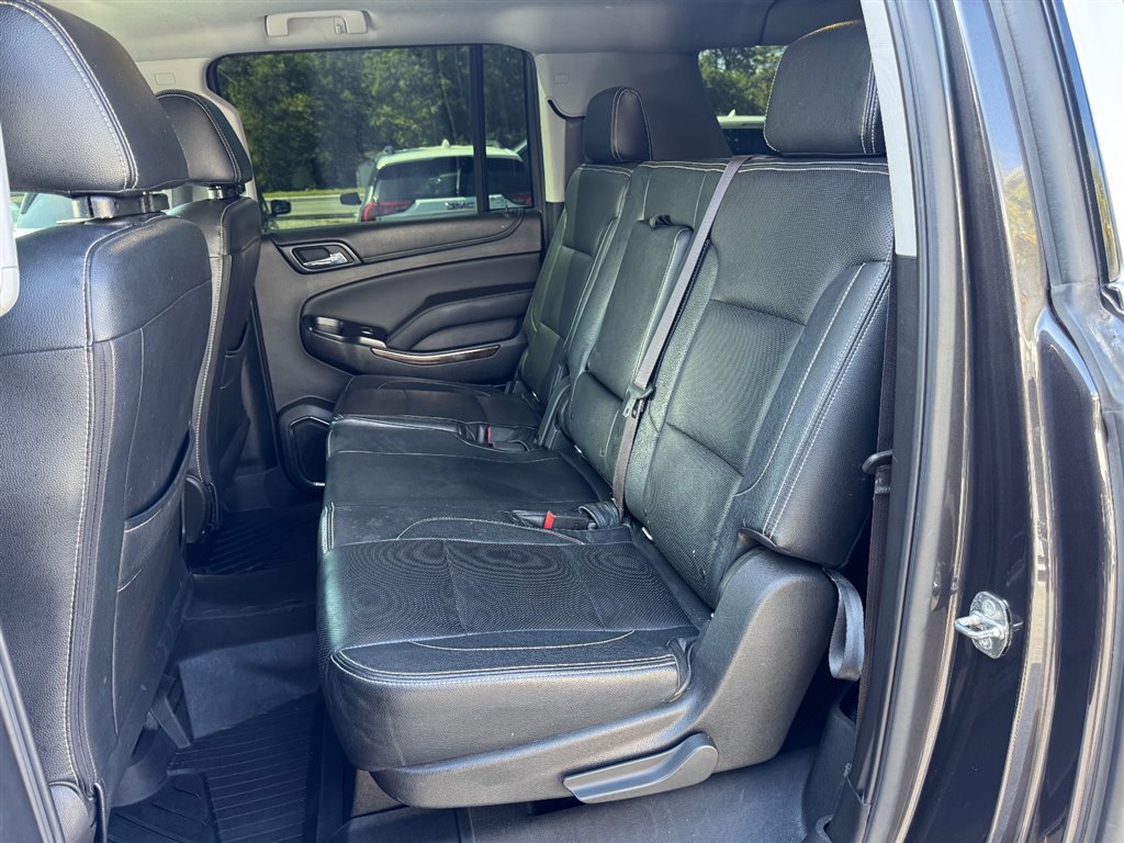 Used 2016 Chevrolet Suburban LS RWD image 20