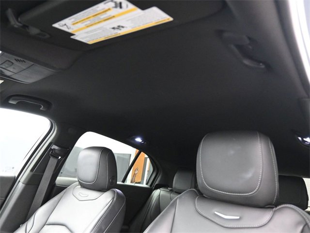 Used 2024 Cadillac XT4 Premium Luxury image 10