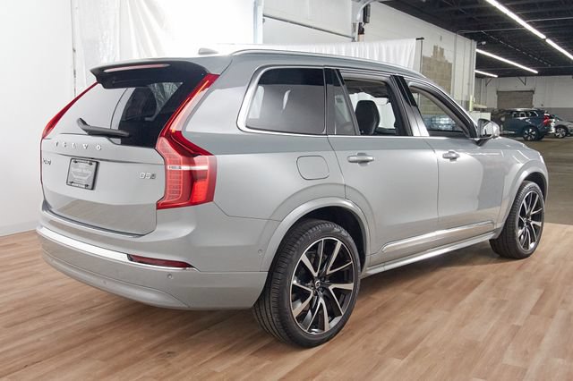 Certified 2025 Volvo XC90 B5 Plus w/ Protection Package Premier AWD/4WD image 4