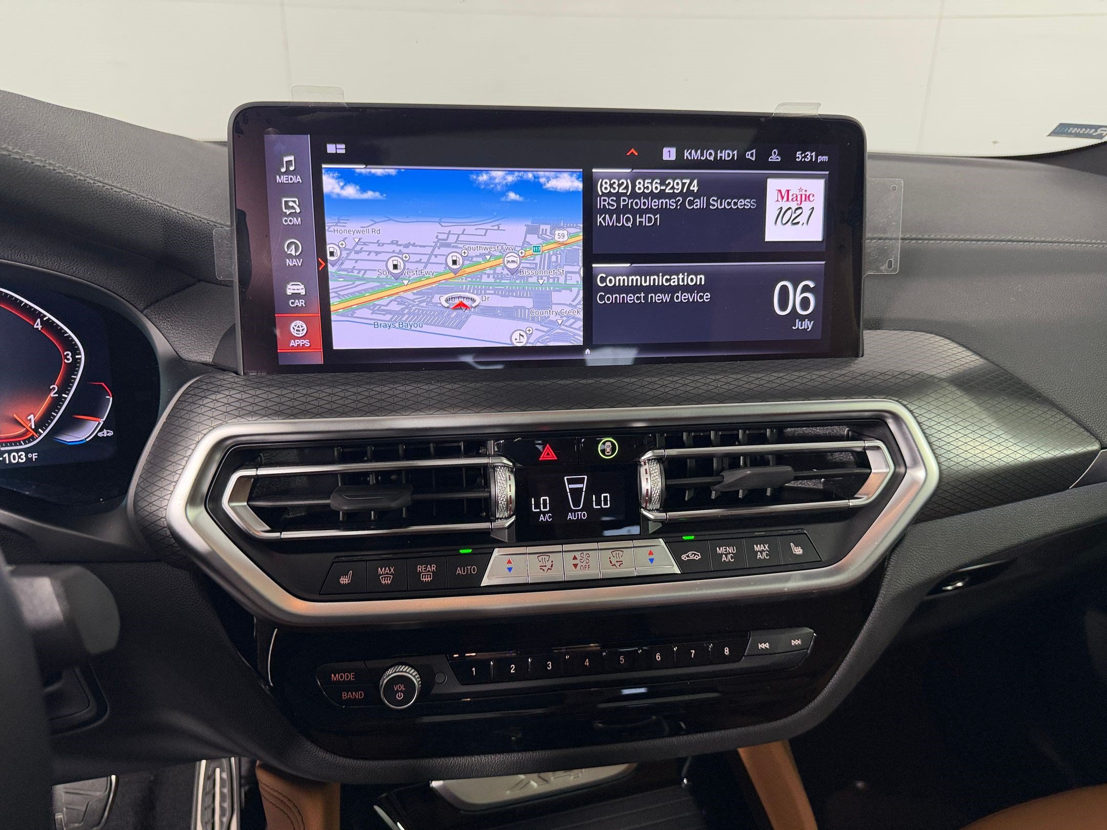 Used 2024 BMW X4 xDrive30i w/ Premium Package AWD/4WD image 15
