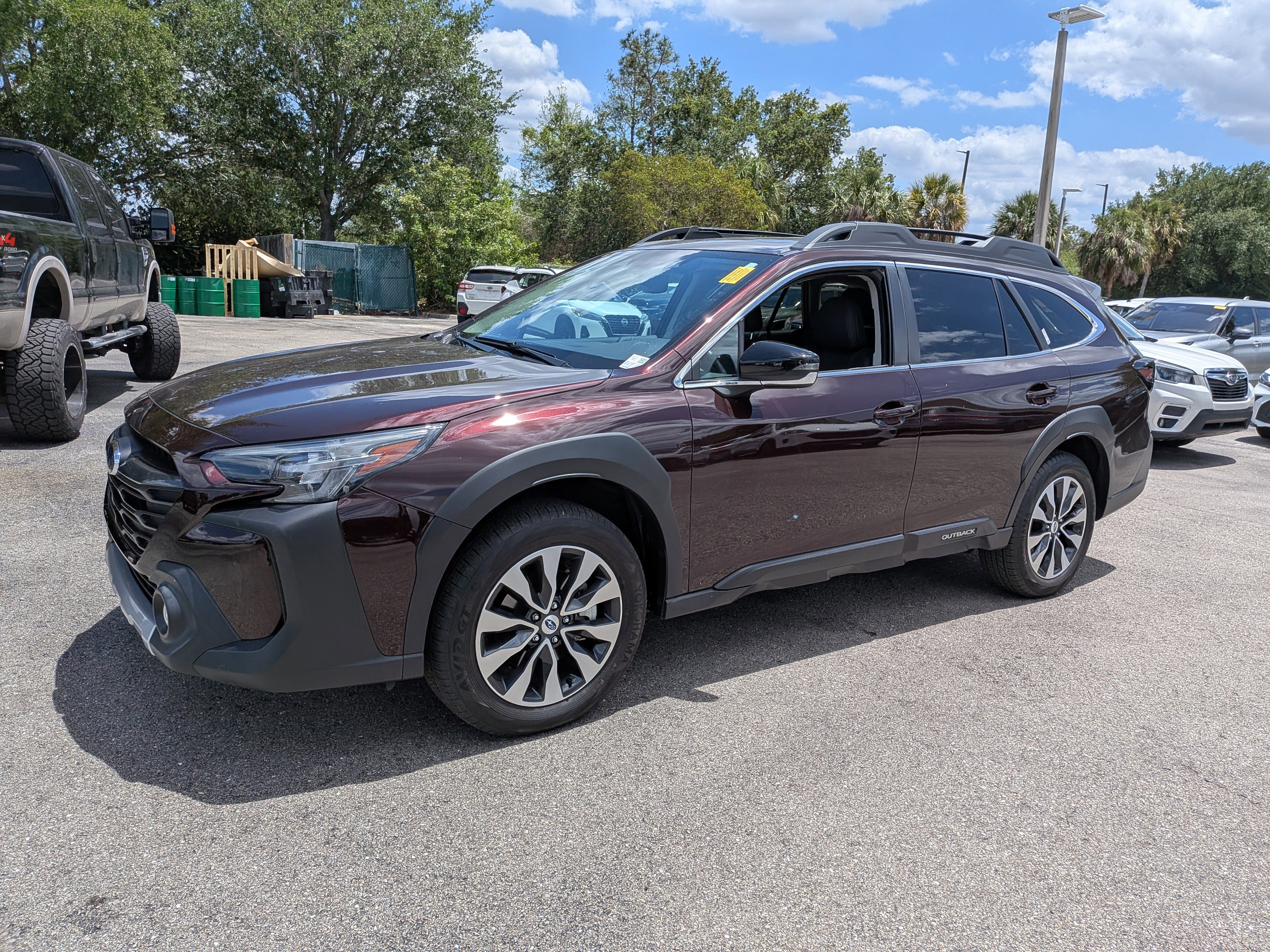 Used 2023 Subaru Outback Limited image 8