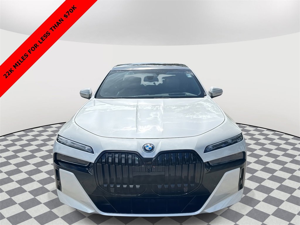 Used 2023 BMW i7 xDrive60 image 8