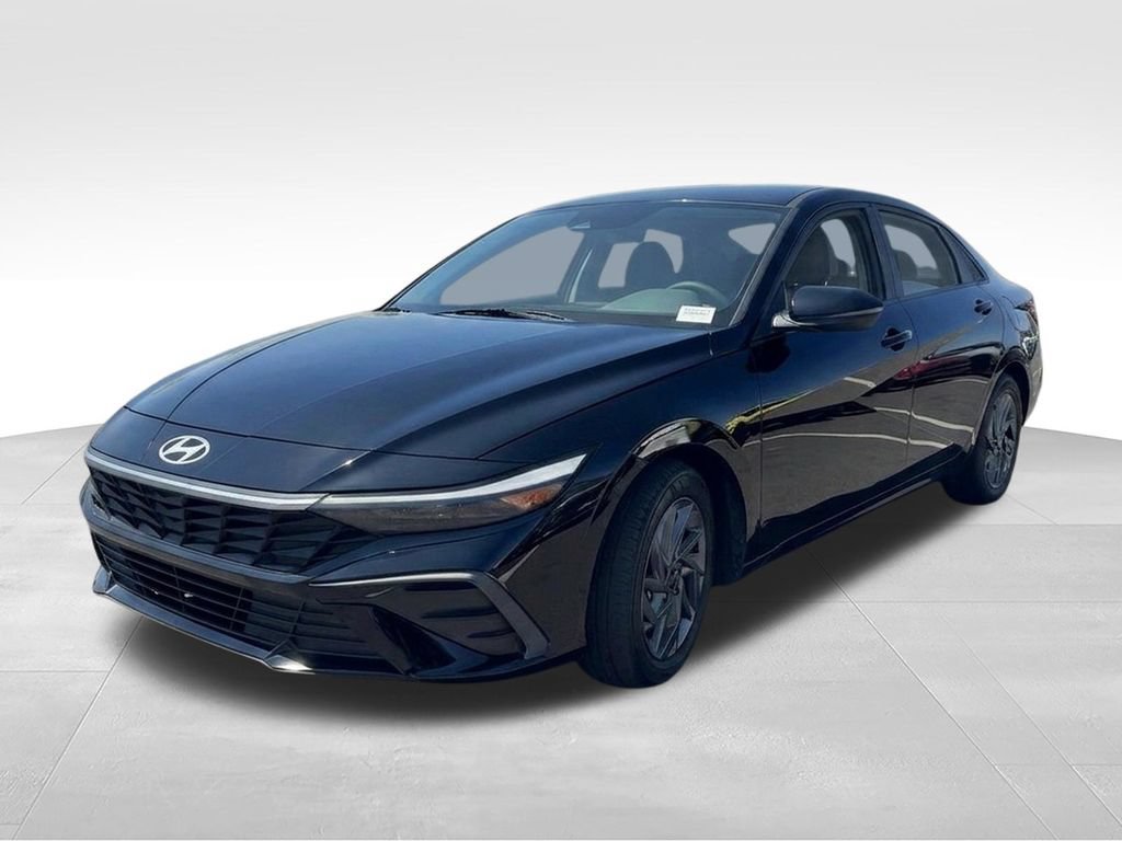 Used 2024 Hyundai Elantra SEL