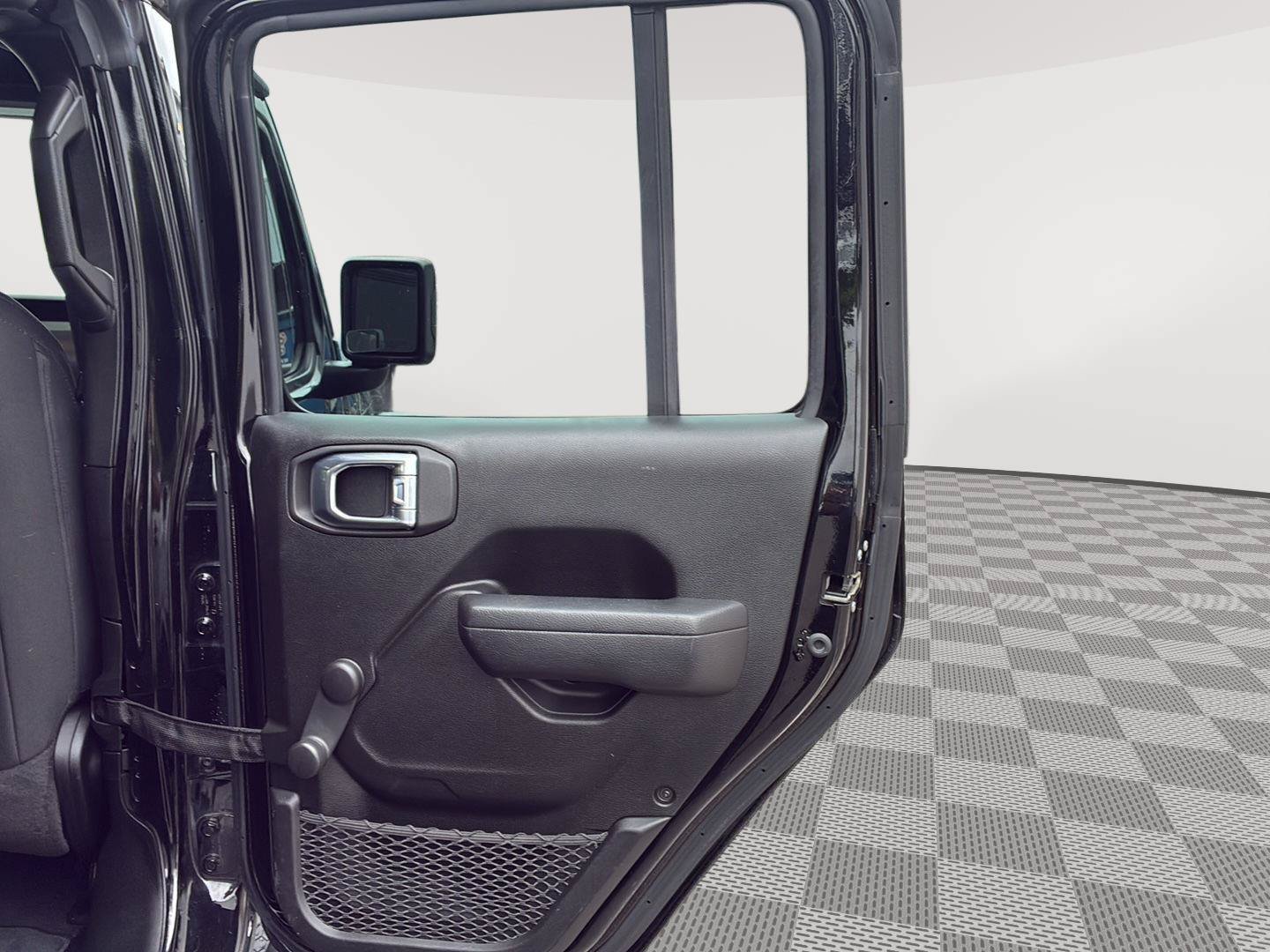 Used 2022 Jeep Wrangler Unlimited Sport AWD/4WD image 15