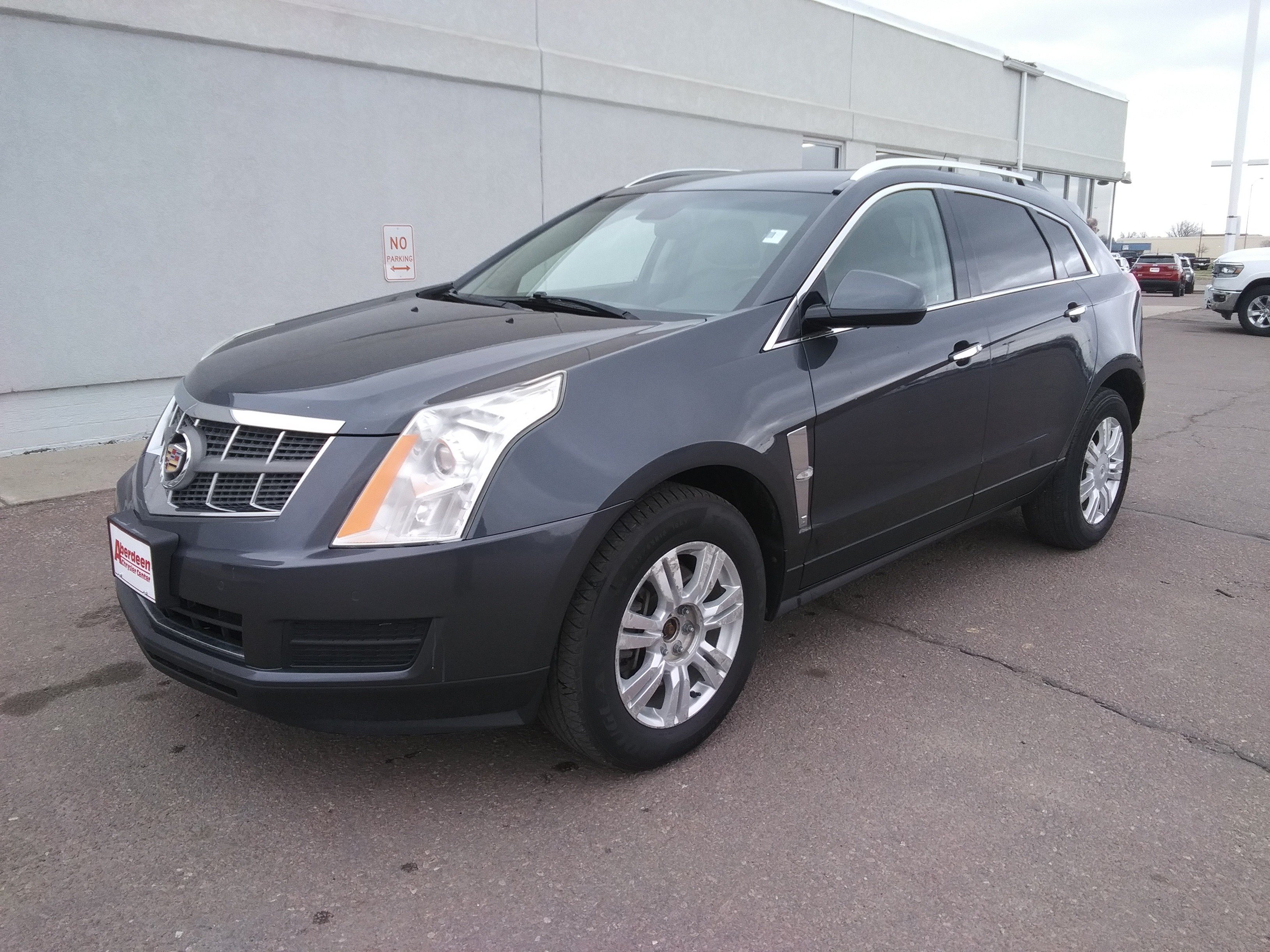 Used 2011 Cadillac SRX Luxury FWD image 2