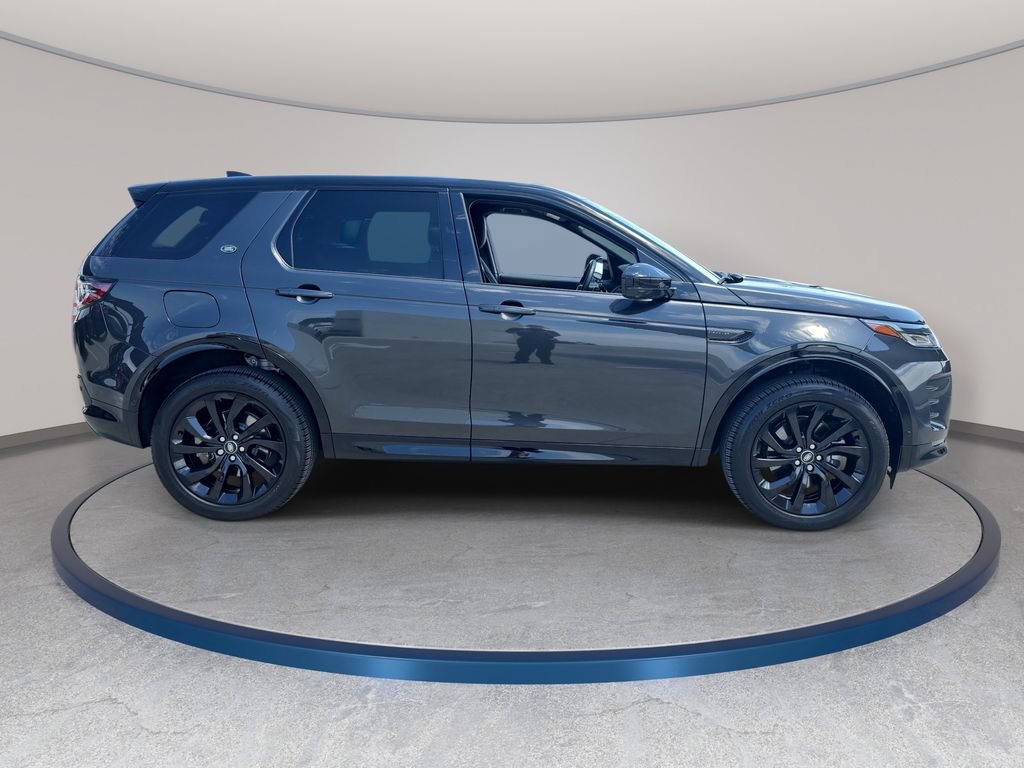 Certified 2025 Land Rover Discovery Sport Dynamic SE AWD/4WD image 4