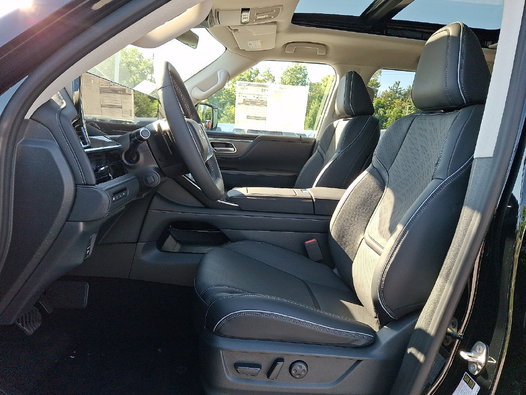 New 2027 INFINITI QX80 Luxe w/ Cargo Package RWD image 10