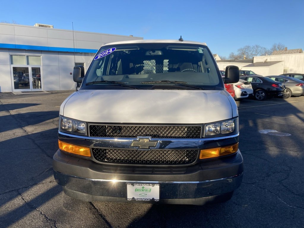 Used 2024 Chevrolet Express 2500 w/ Driver Convenience Package image 2
