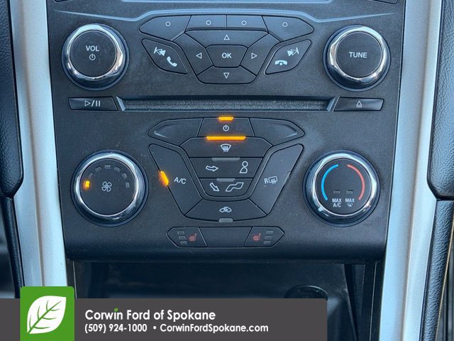 Used 2017 Ford Fusion SE AWD/4WD image 28