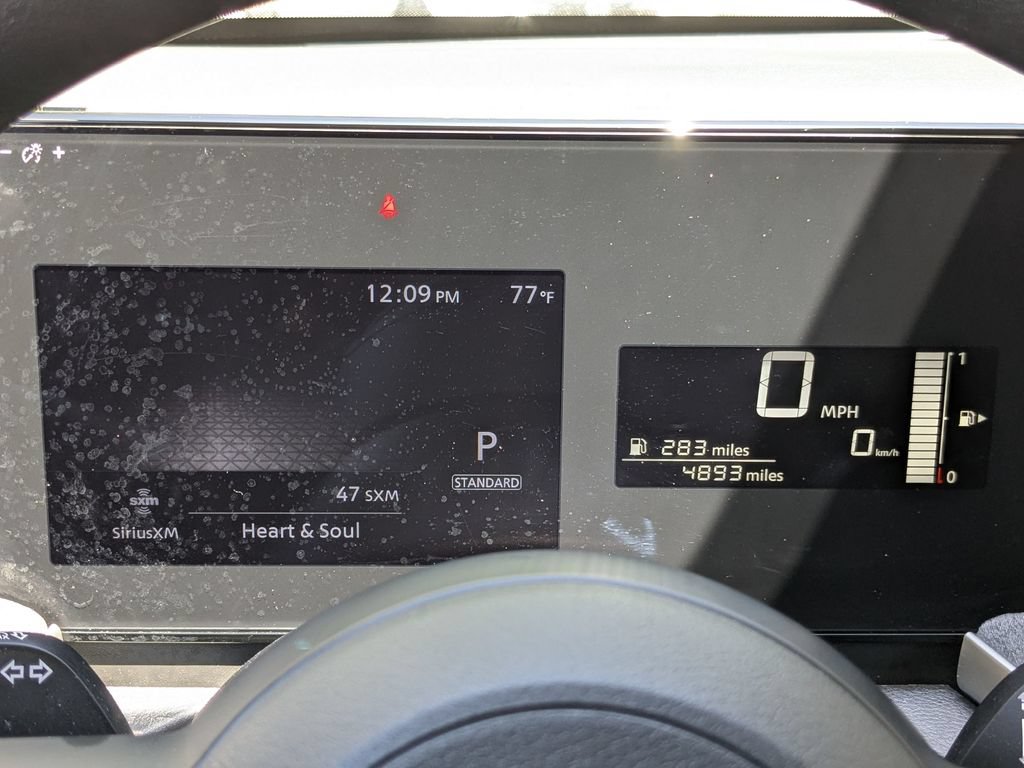 Used 2025 Nissan Kicks SV FWD image 18