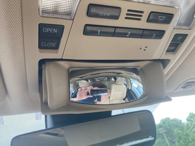 Used 2017 Toyota Highlander Limited AWD/4WD image 46