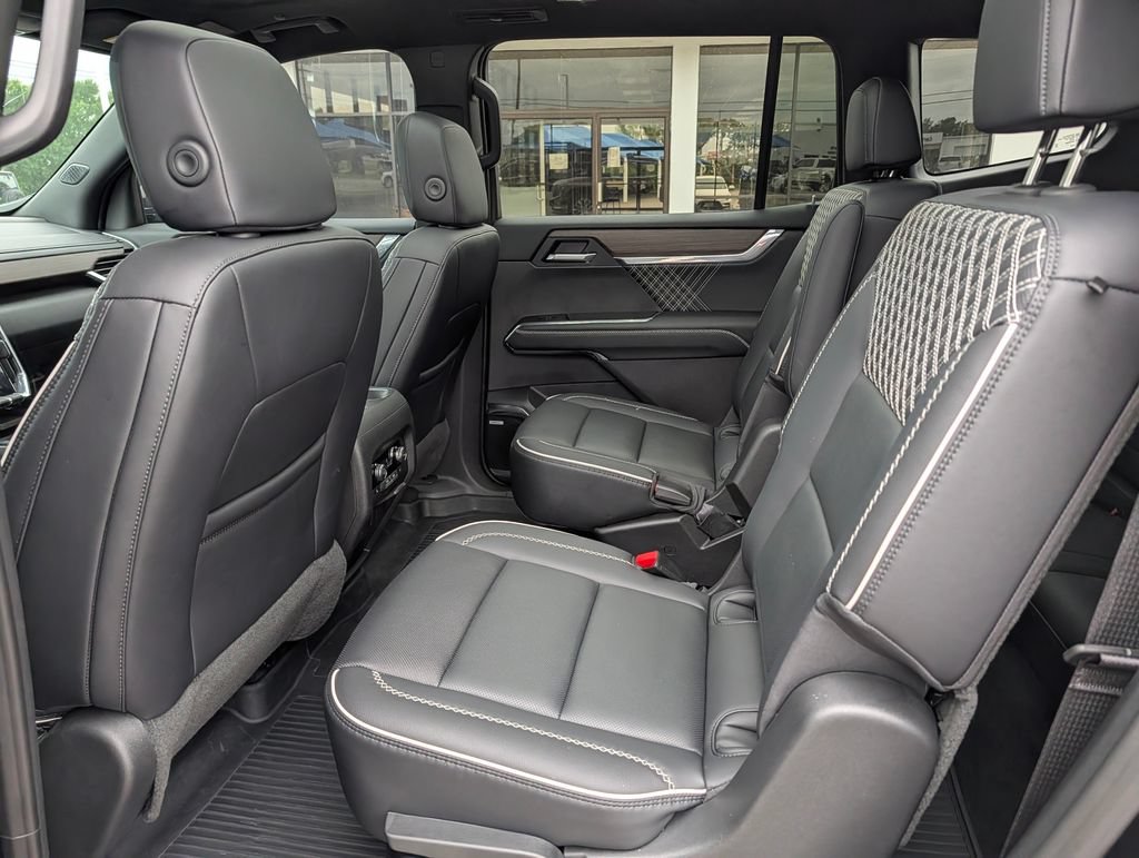 New 2026 GMC Acadia Denali w/ Super Cruise Package FWD image 27