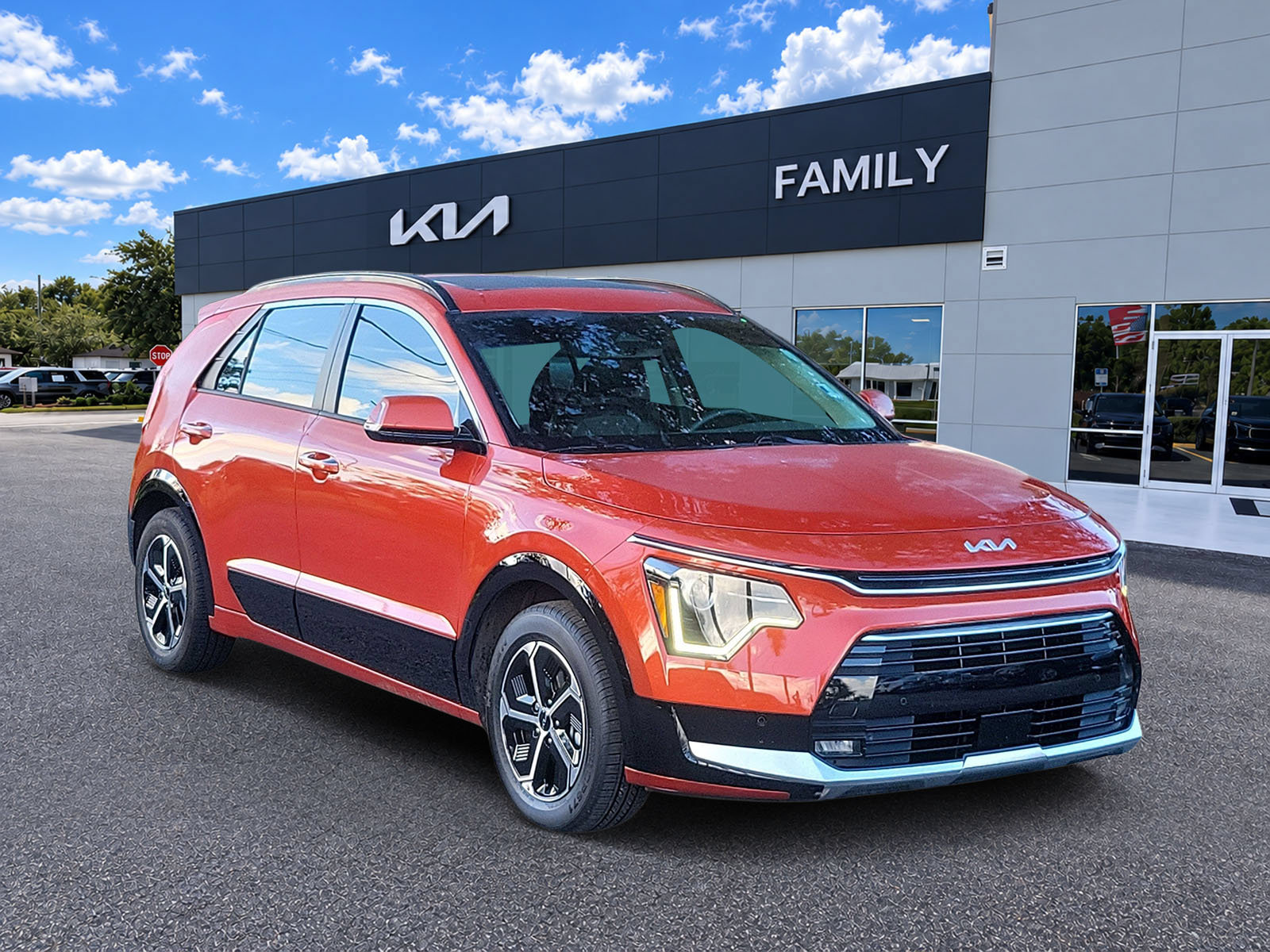 Certified 2023 Kia Niro FWD 360° Tour