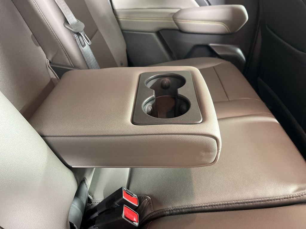 New 2026 Chevrolet Colorado ZR2 w/ Technology Package AWD/4WD image 18