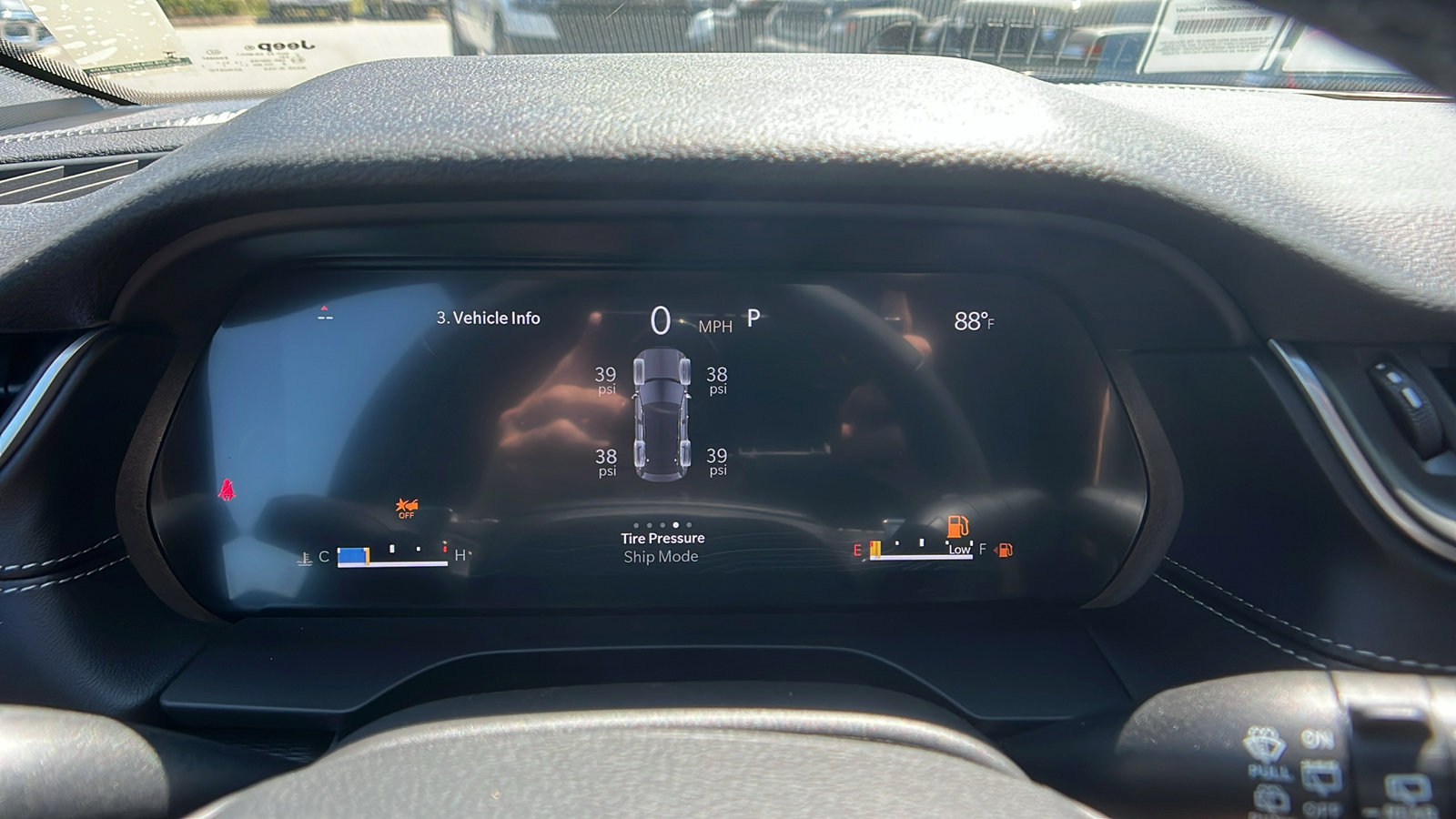 New 2025 Jeep Grand Cherokee Laredo w/ MOPAR Finishing Package image 26