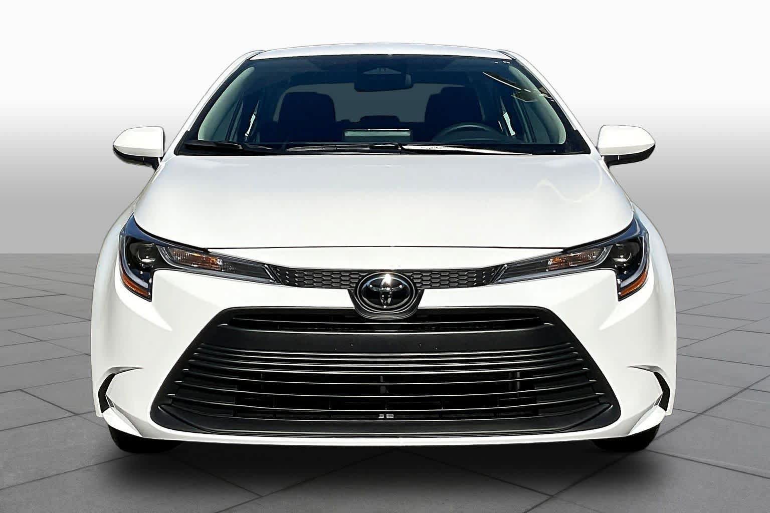 New 2027 Toyota Corolla LE FWD image 3