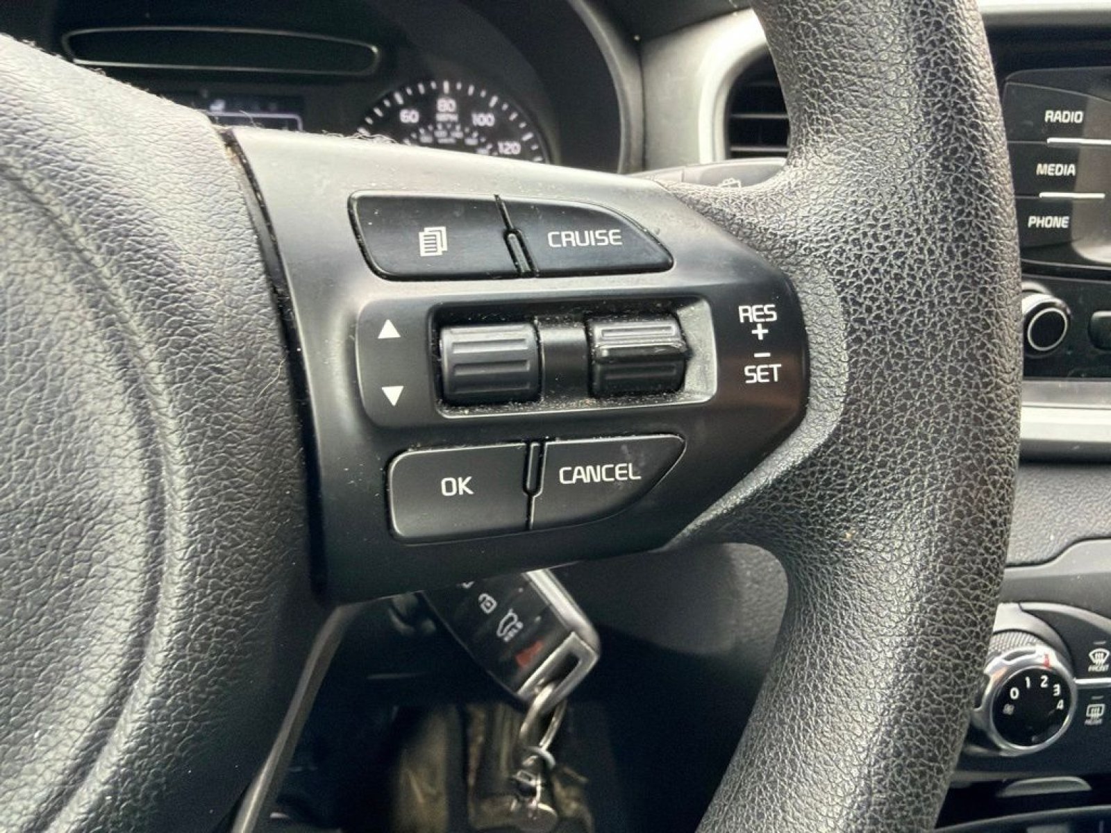 Used 2016 Kia Sorento FWD image 19
