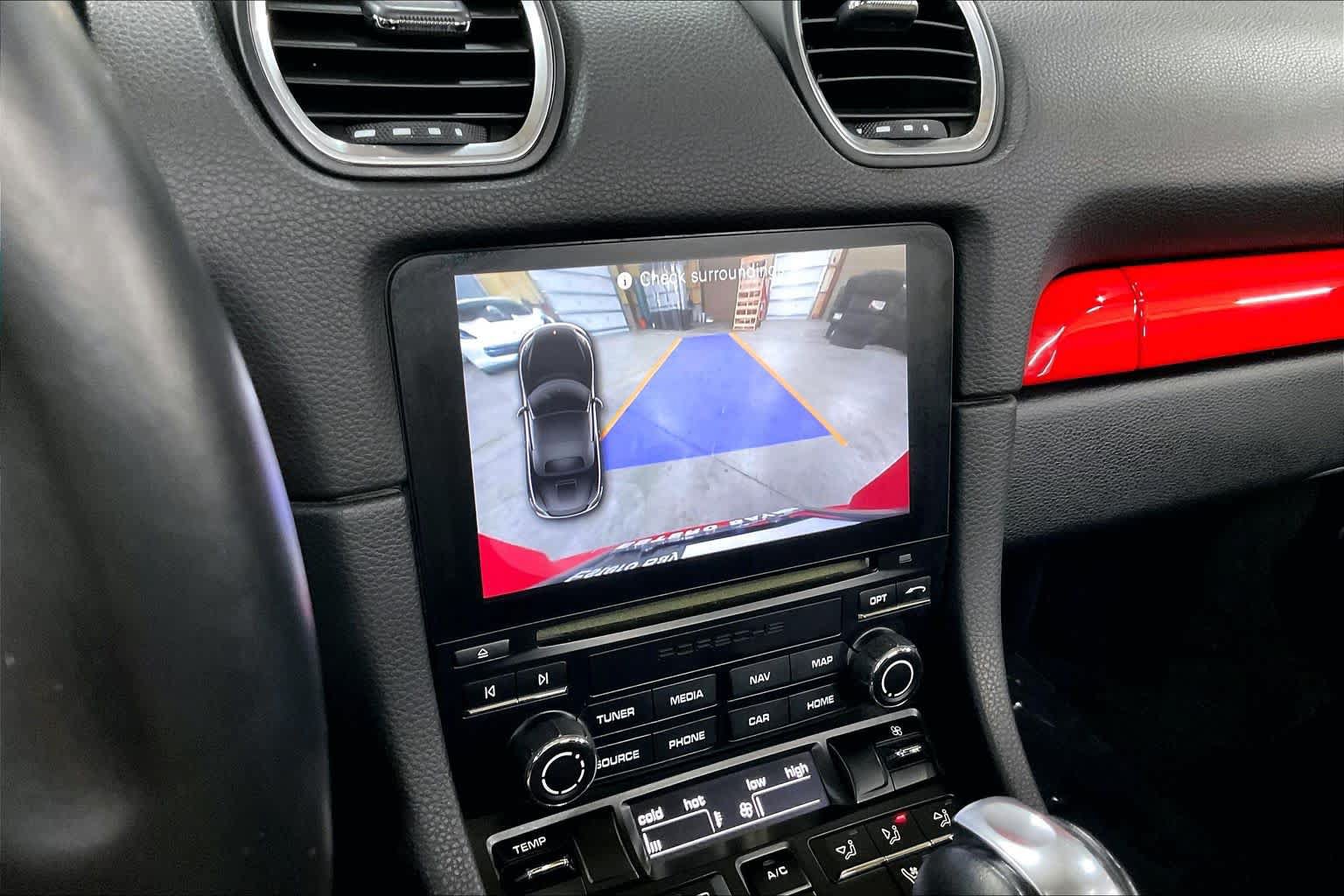 Used 2018 Porsche 718 Boxster RWD image 21