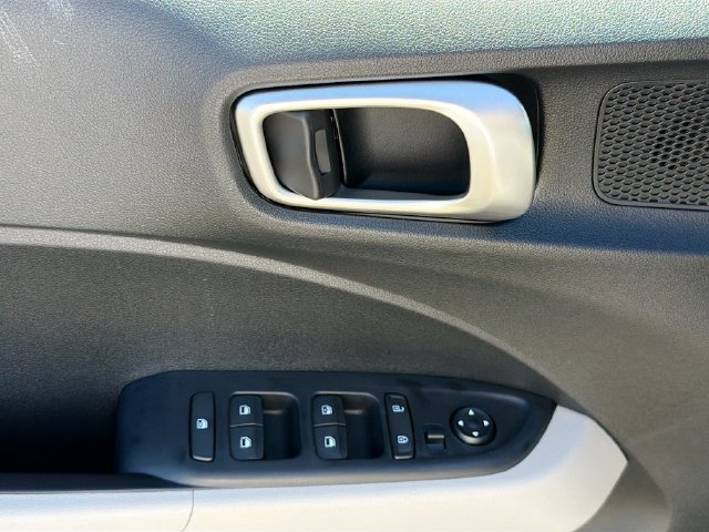 New 2026 Hyundai Venue SEL FWD image 17