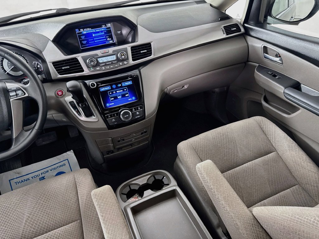 Used 2016 Honda Odyssey SE image 27