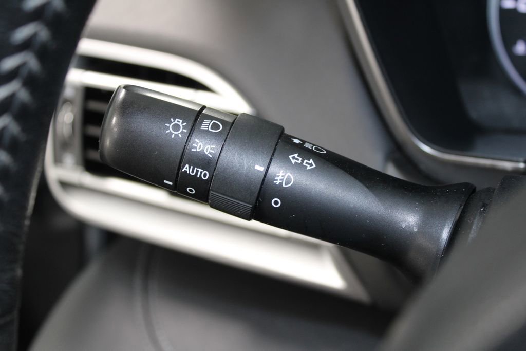 Used 2023 Subaru Outback Limited image 38