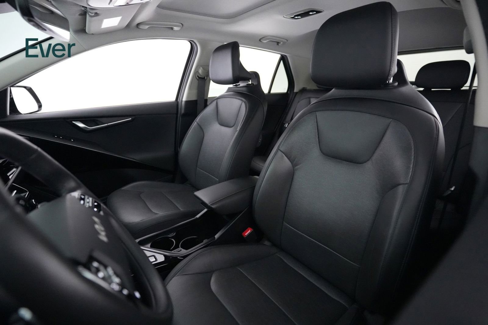 Used 2024 Kia Niro Wave image 4