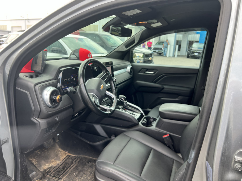 Used 2024 Chevrolet Colorado LT w/ LT Convenience Package III AWD/4WD image 19