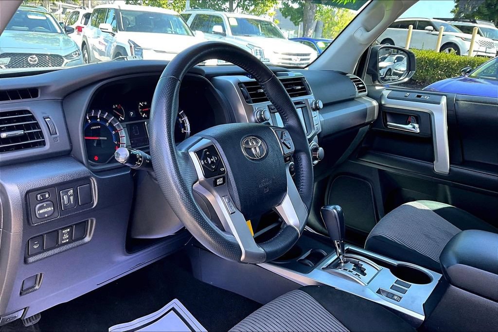 Used 2019 Toyota 4Runner SR5 RWD image 9