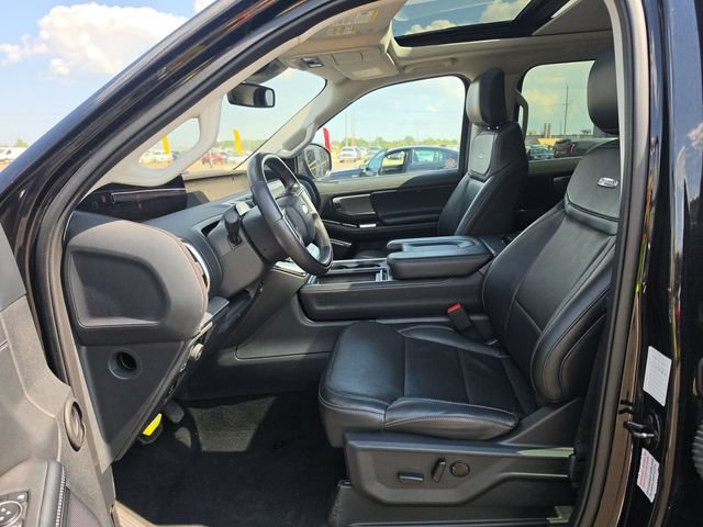 Used 2025 Ford Expedition Max Platinum AWD/4WD image 8