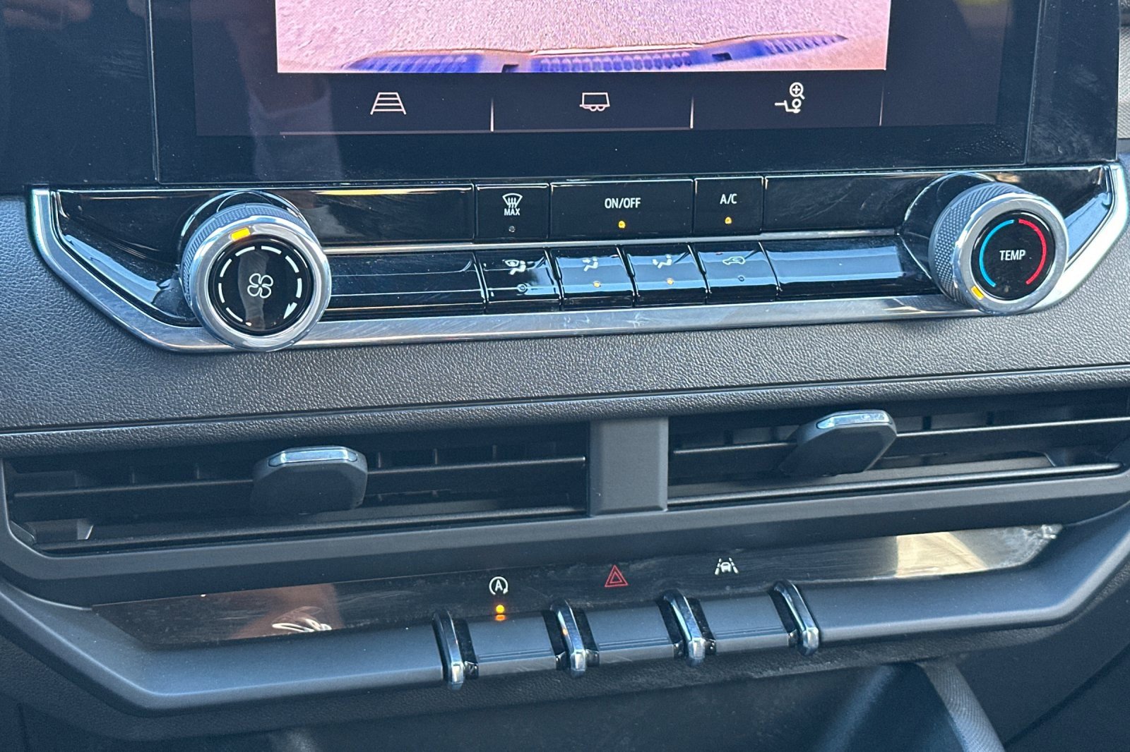 Used 2024 Chevrolet Colorado W/T image 22