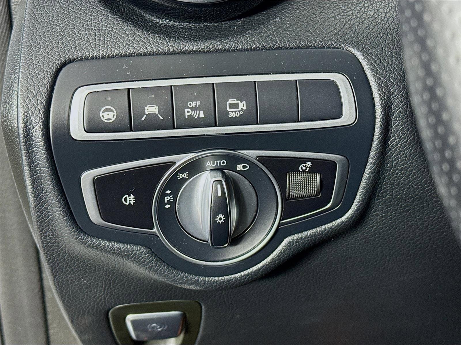 Used 2019 Mercedes-Benz GLC 43 AMG 4MATIC image 10