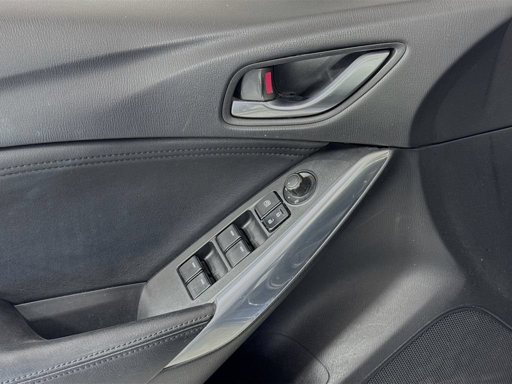 Used 2015 MAZDA MAZDA6 Touring w/ Touring Technology Package FWD image 9
