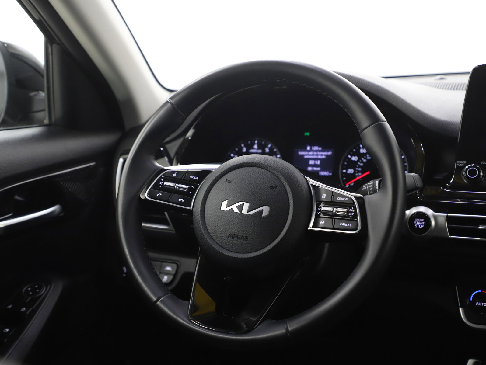 Used 2023 Kia Seltos EX image 15