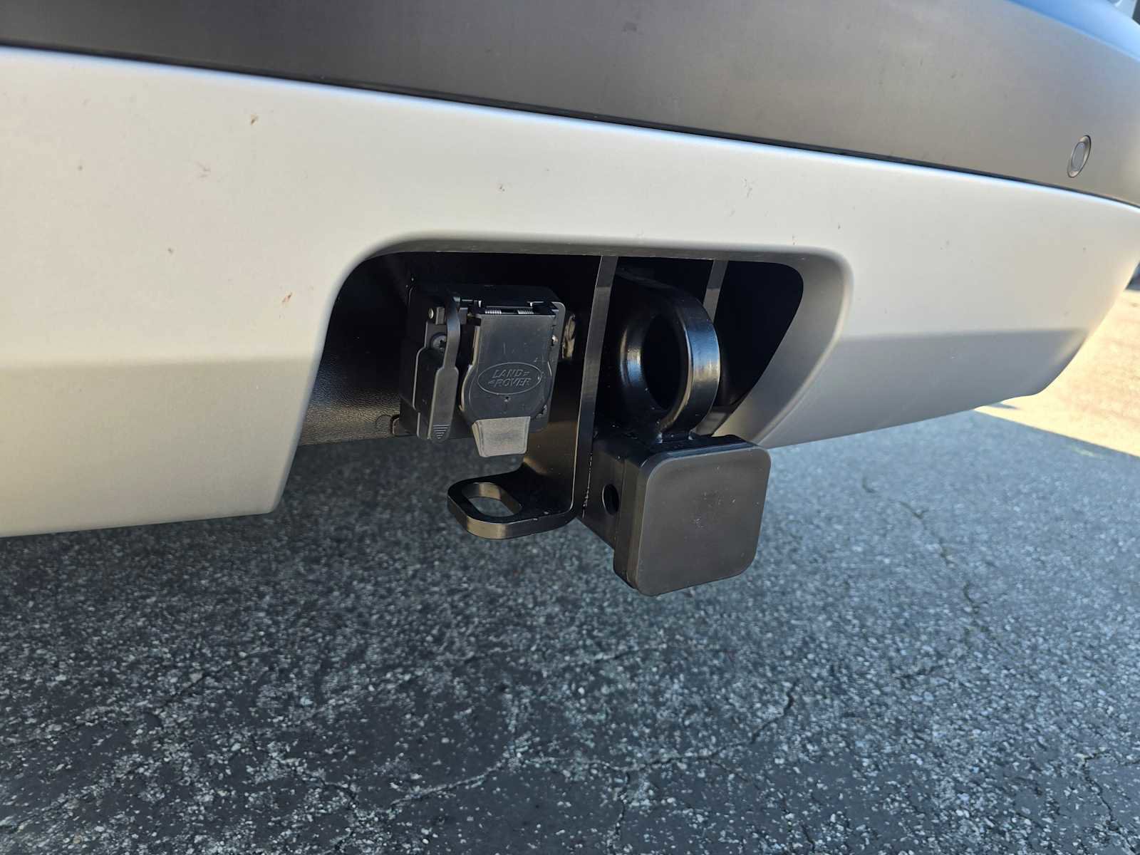 New 2025 Land Rover Discovery S image 17