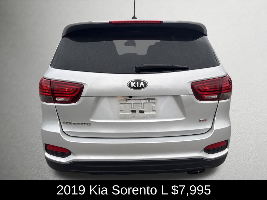Used 2019 Kia Sorento L FWD image 4