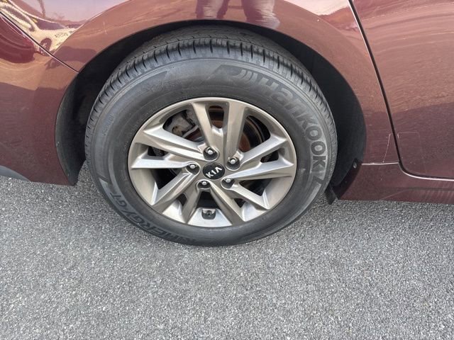 Used 2019 Kia Optima LX image 9