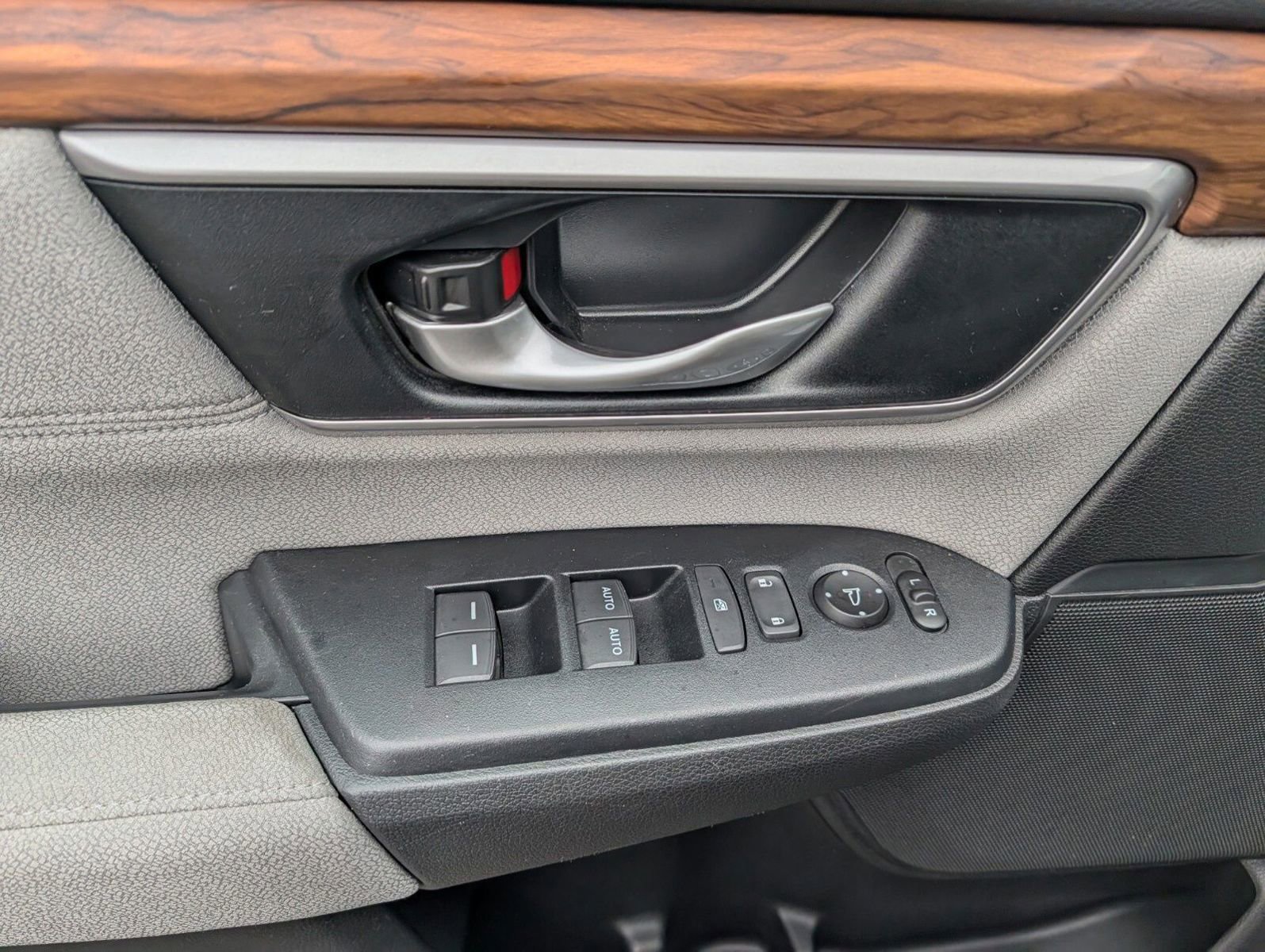 Used 2019 Honda CR-V EX image 25