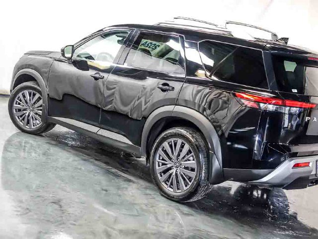 Used 2024 Nissan Pathfinder SL w/ SL Premium Package AWD/4WD image 11