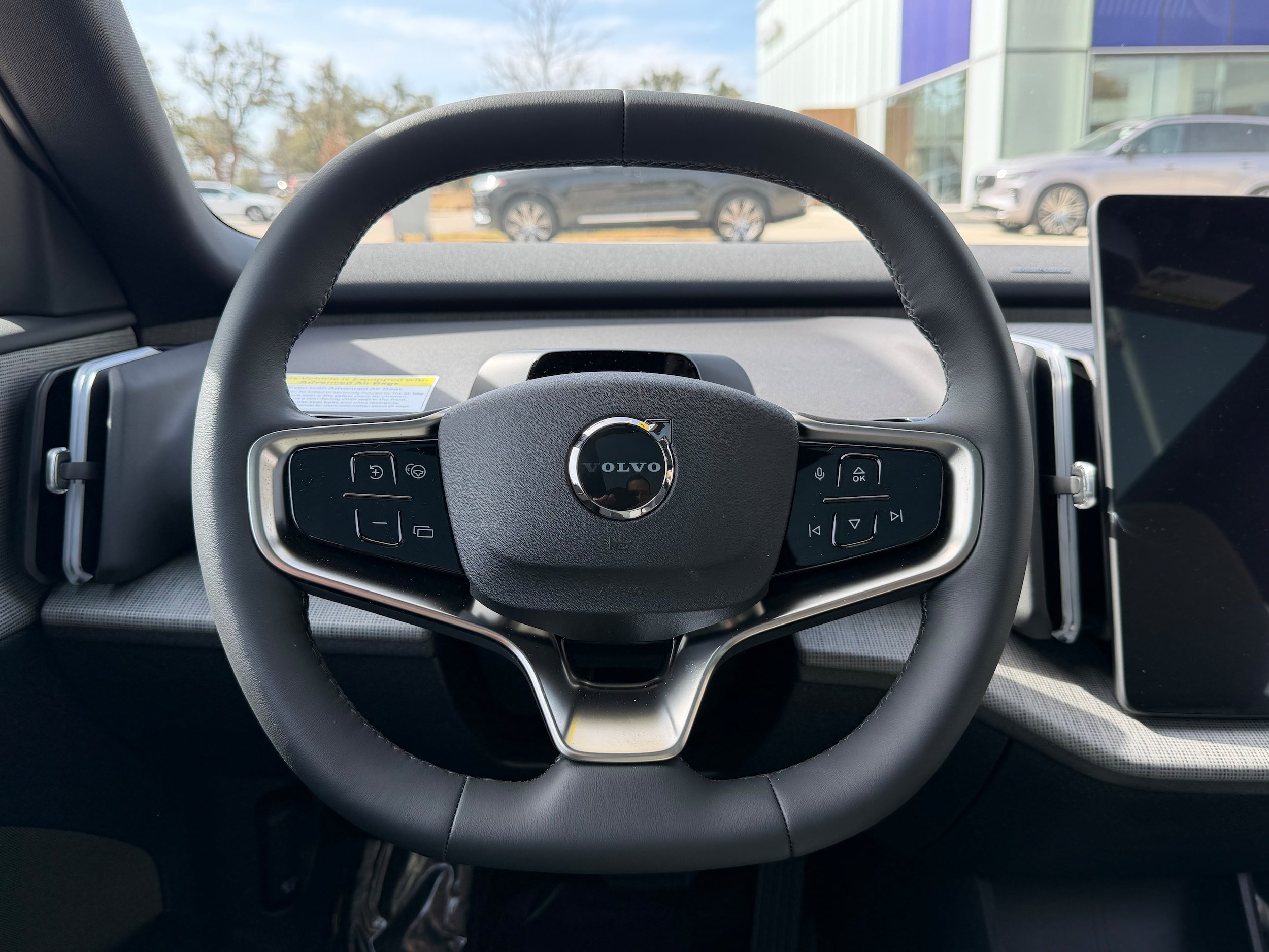 New 2026 Volvo EX30 Plus w/ Protection Package Premier AWD/4WD image 13
