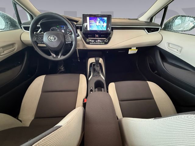 Used 2025 Toyota Corolla LE image 12
